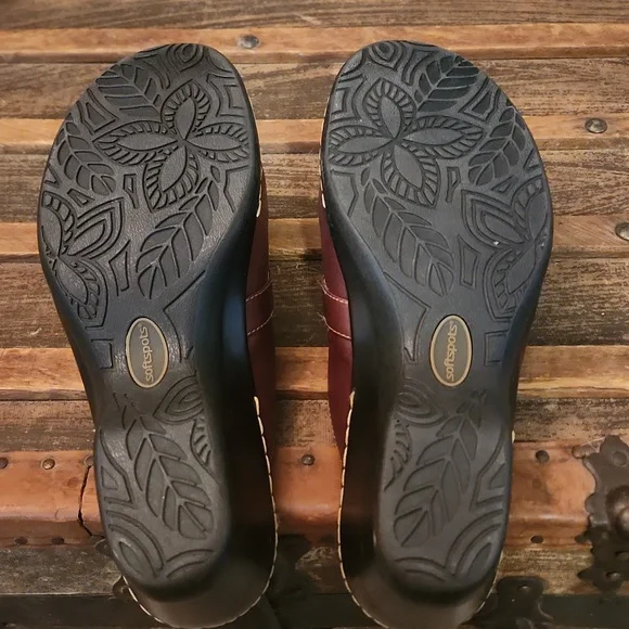 Softspots Brown Leather Loafer Mule - Picture 10 of 10